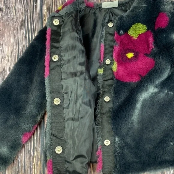 Oshkosh Poly Blend Black Faux Fur Jacket With Pink Flowers- Size 4T - Picture 3 of 7